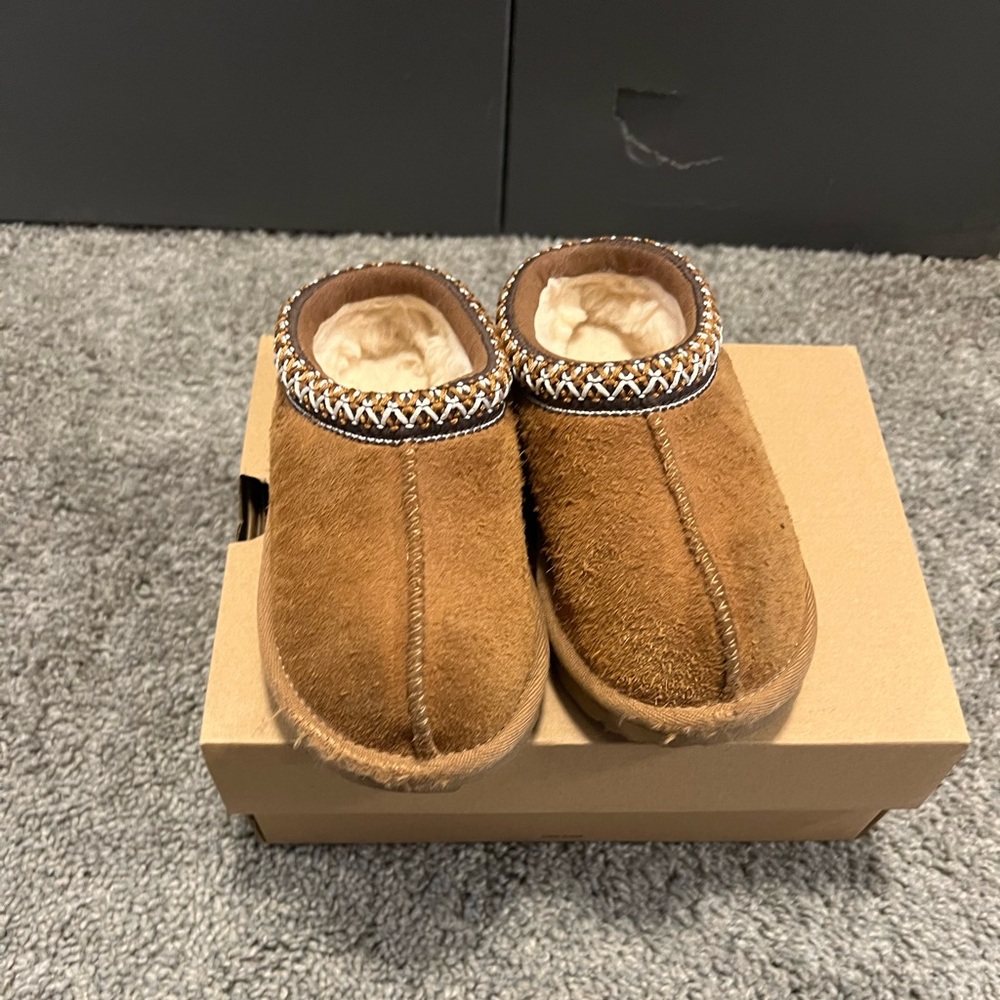 Toddler Uggs(9c)